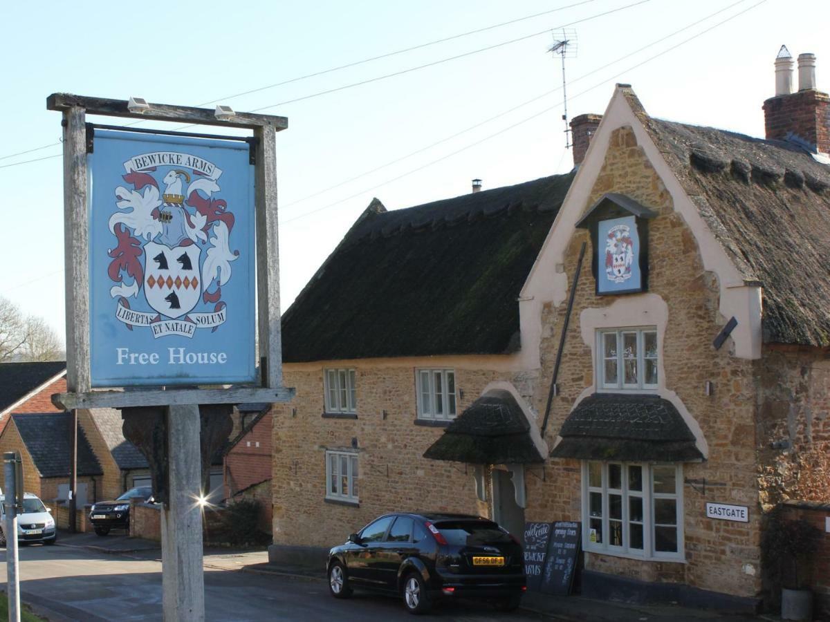 Bed and Breakfast The Bewicke Arms Hallaton Exteriér fotografie